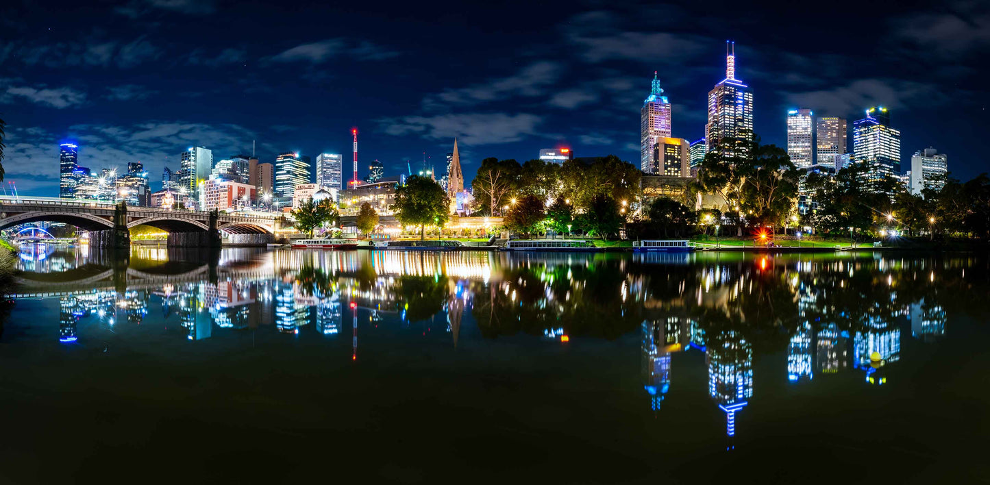 Melbourne city Yarra River night panorama