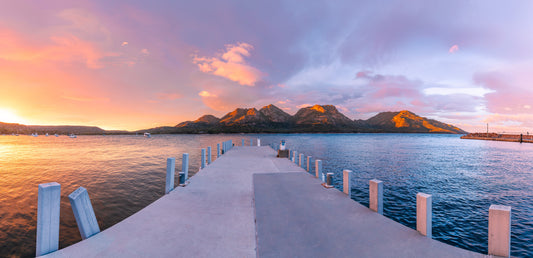 Coles bay Freycinet sunrise landscape Tasmania