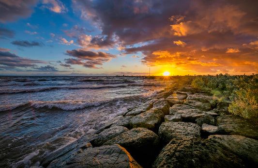 Mordialloc beach rocks sunset