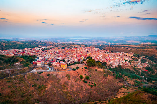 Millitelo in van di Catania golden hour Sicily Italy