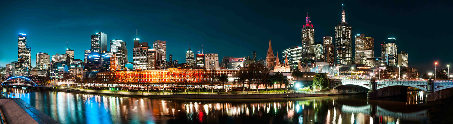Melbourne city Yarra River panorama